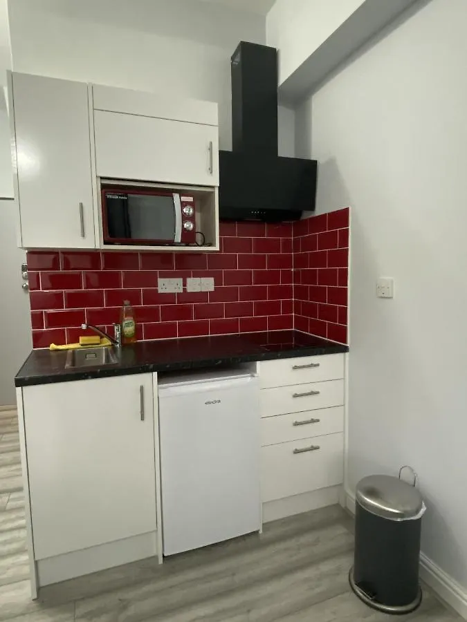 Guest house Comfortable - Cosy - Budget Studios In City Center London
