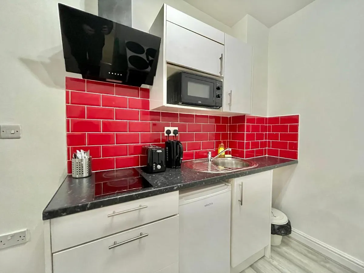 Comfortable - Cosy - Budget Studios In City Center London Guest house