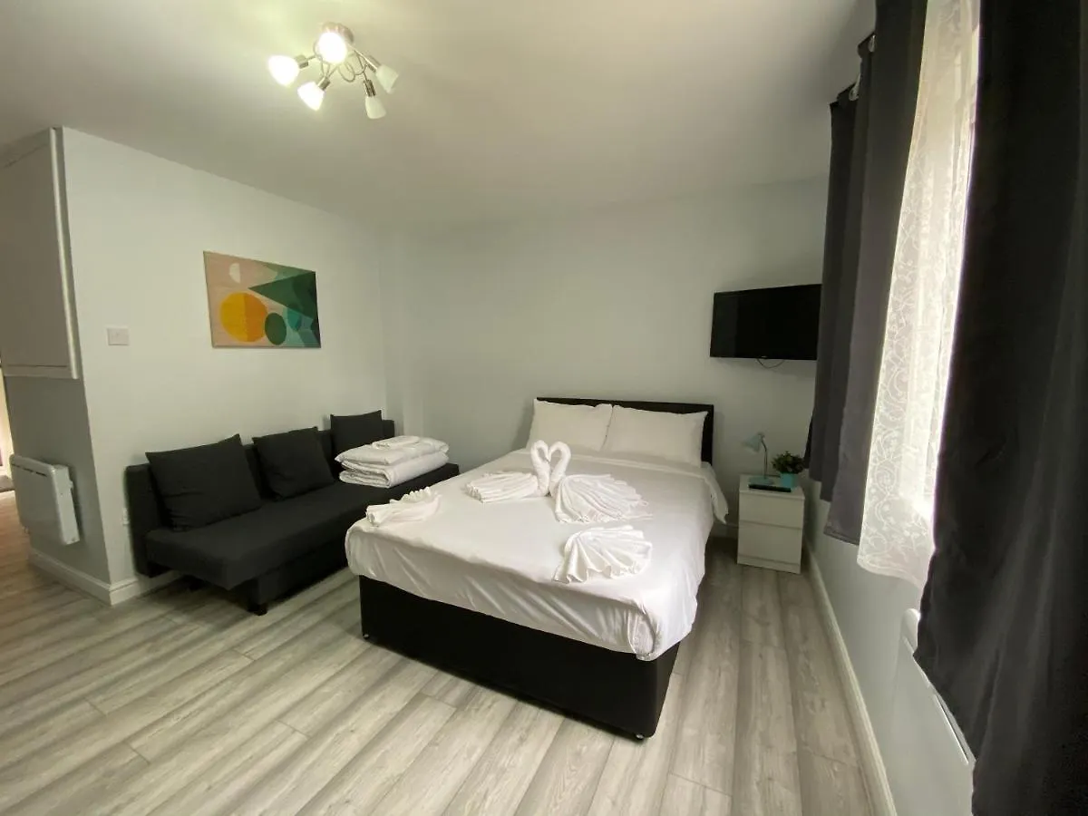 Guest house Comfortable - Cosy - Budget Studios In City Center London