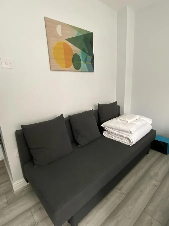 Comfortable - Cosy - Budget Studios In City Center London