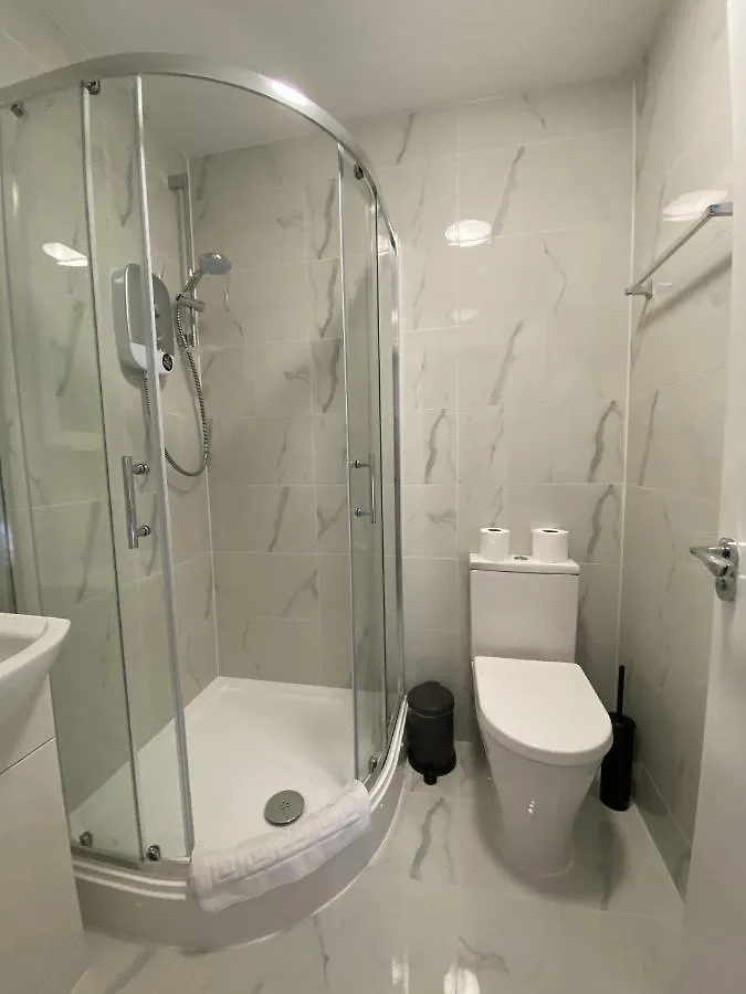 Guest house Comfortable - Cosy - Budget Studios In City Center London