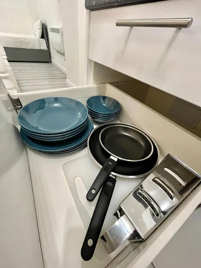 Comfortable - Cosy - Budget Studios In City Center London