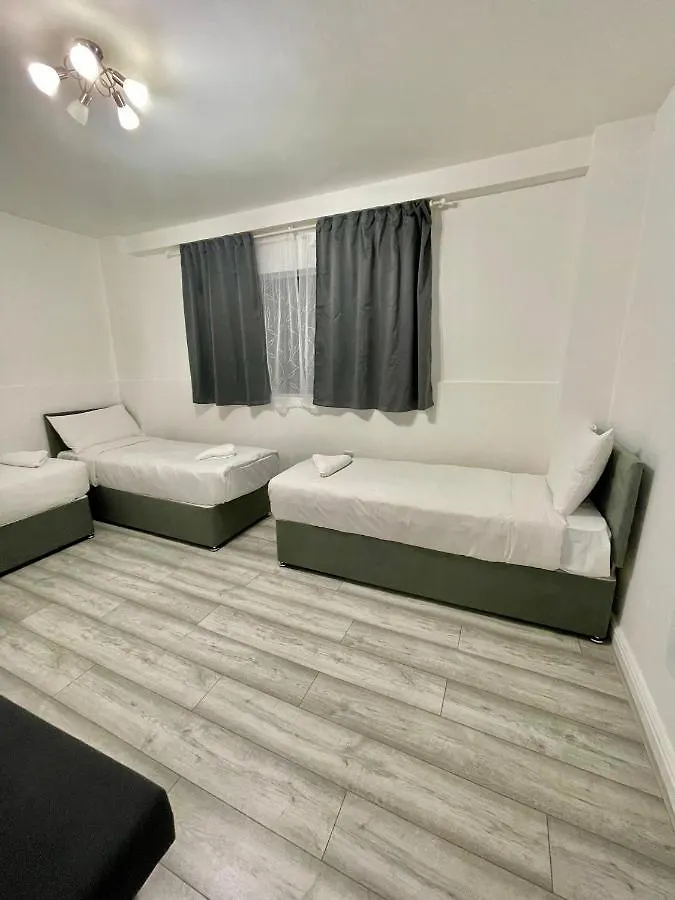 Comfortable - Cosy - Budget Studios In City Center London 2*,  United Kingdom