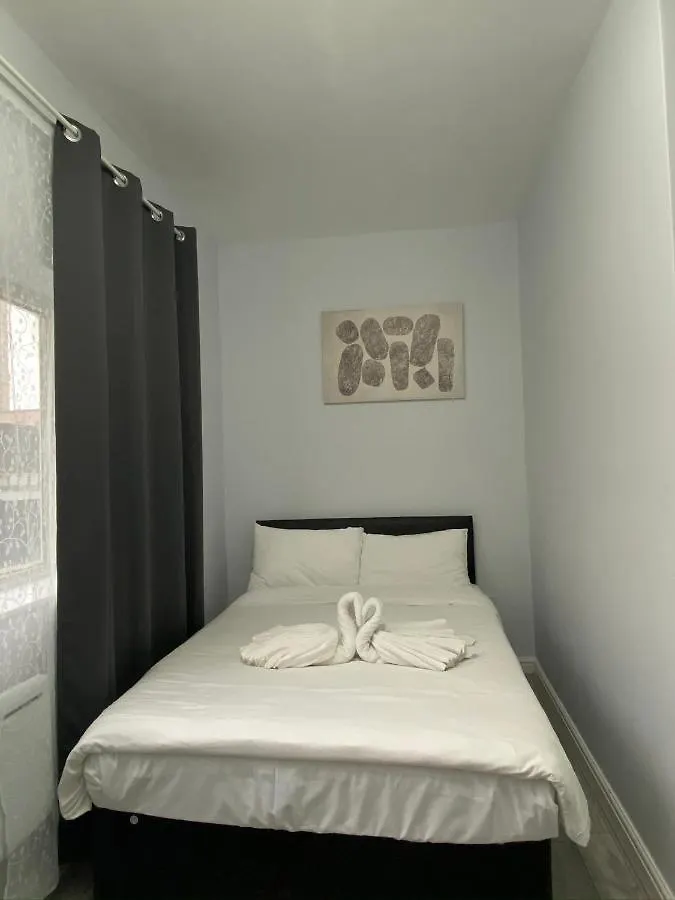 Guest house Comfortable - Cosy - Budget Studios In City Center London