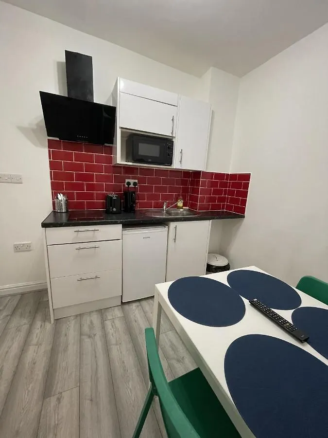 Comfortable - Cosy - Budget Studios In City Center London