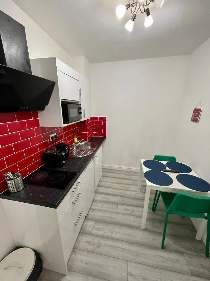 Comfortable - Cosy - Budget Studios In City Center London 2*,