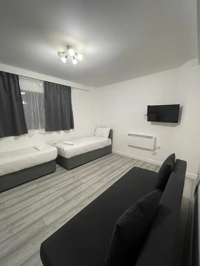 Comfortable - Cosy - Budget Studios In City Center London Guest house