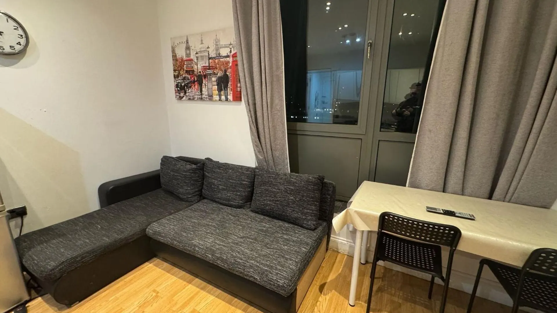 Comfortable - Cosy - Budget Studios In City Center London Guest house